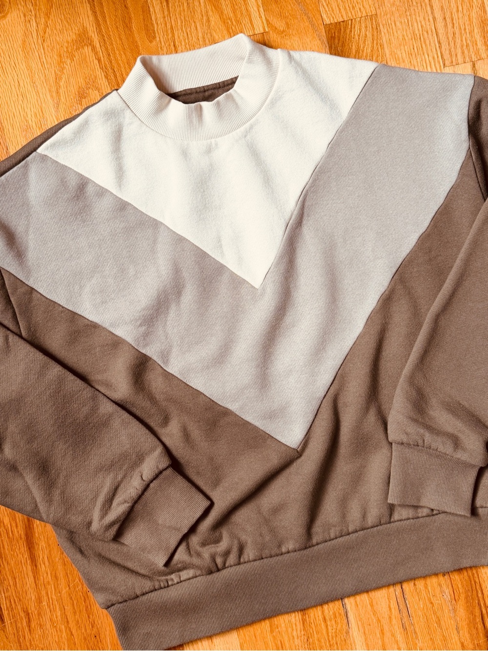 Bandier Wesley Sweatshirt Small Malibu Colorblock Crew Mock Neck